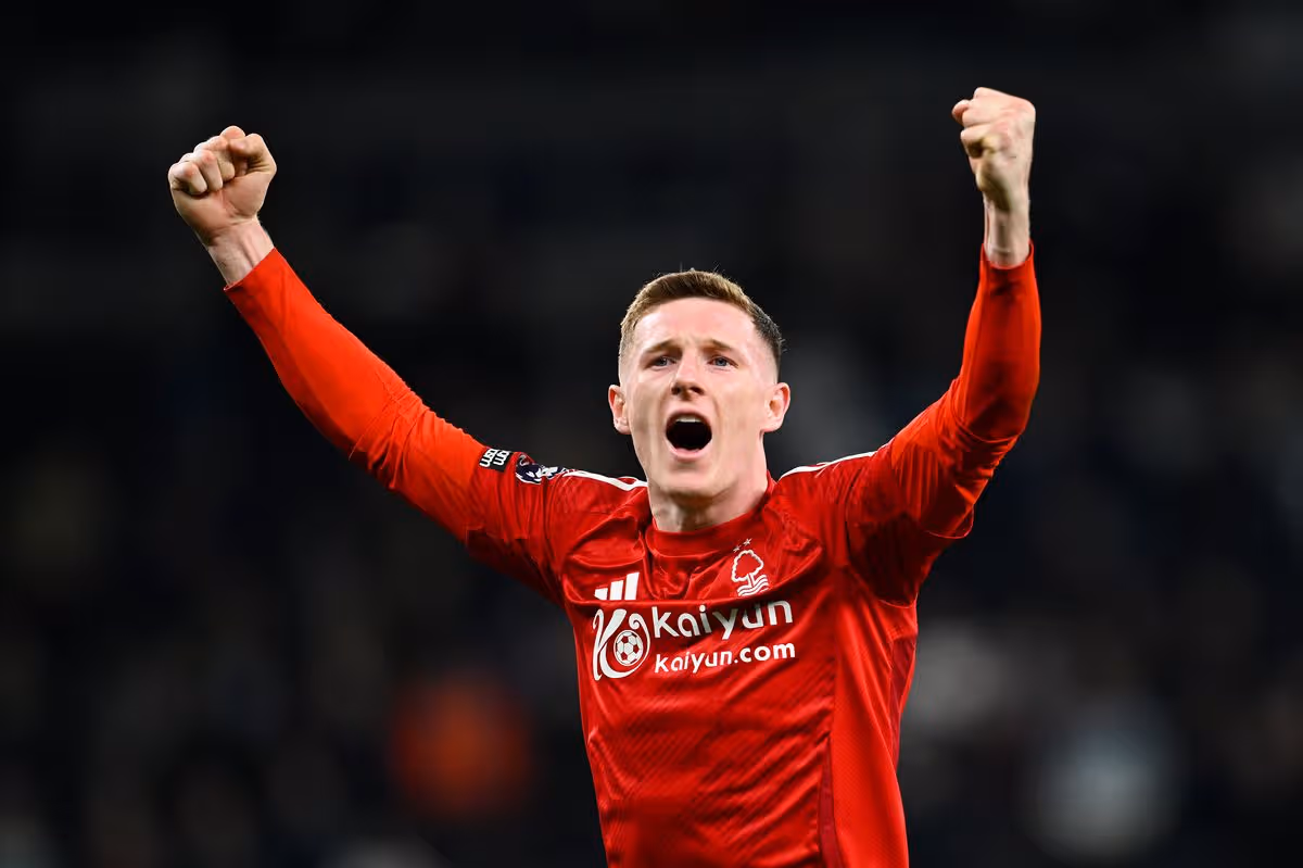 Elliot Anderson celebrating a goal for Nottingham Forest.